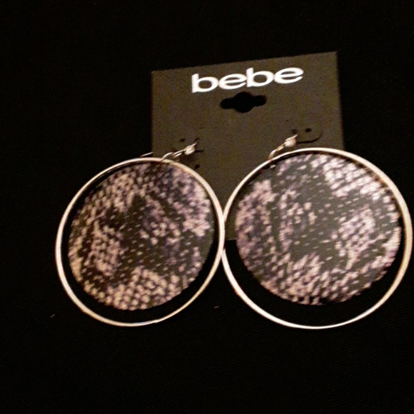 Bebe Earings - Picture 1 of 2